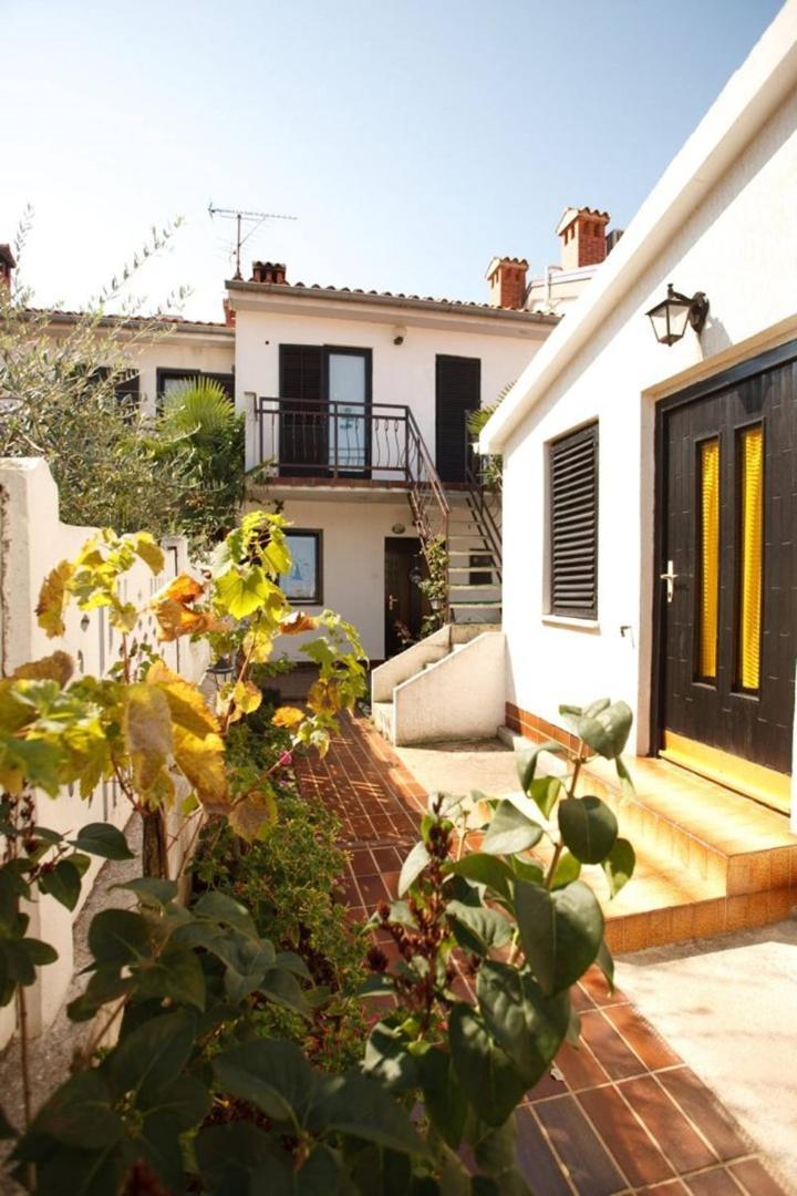 Apartments Porec Beach Area Simo Екстериор снимка
