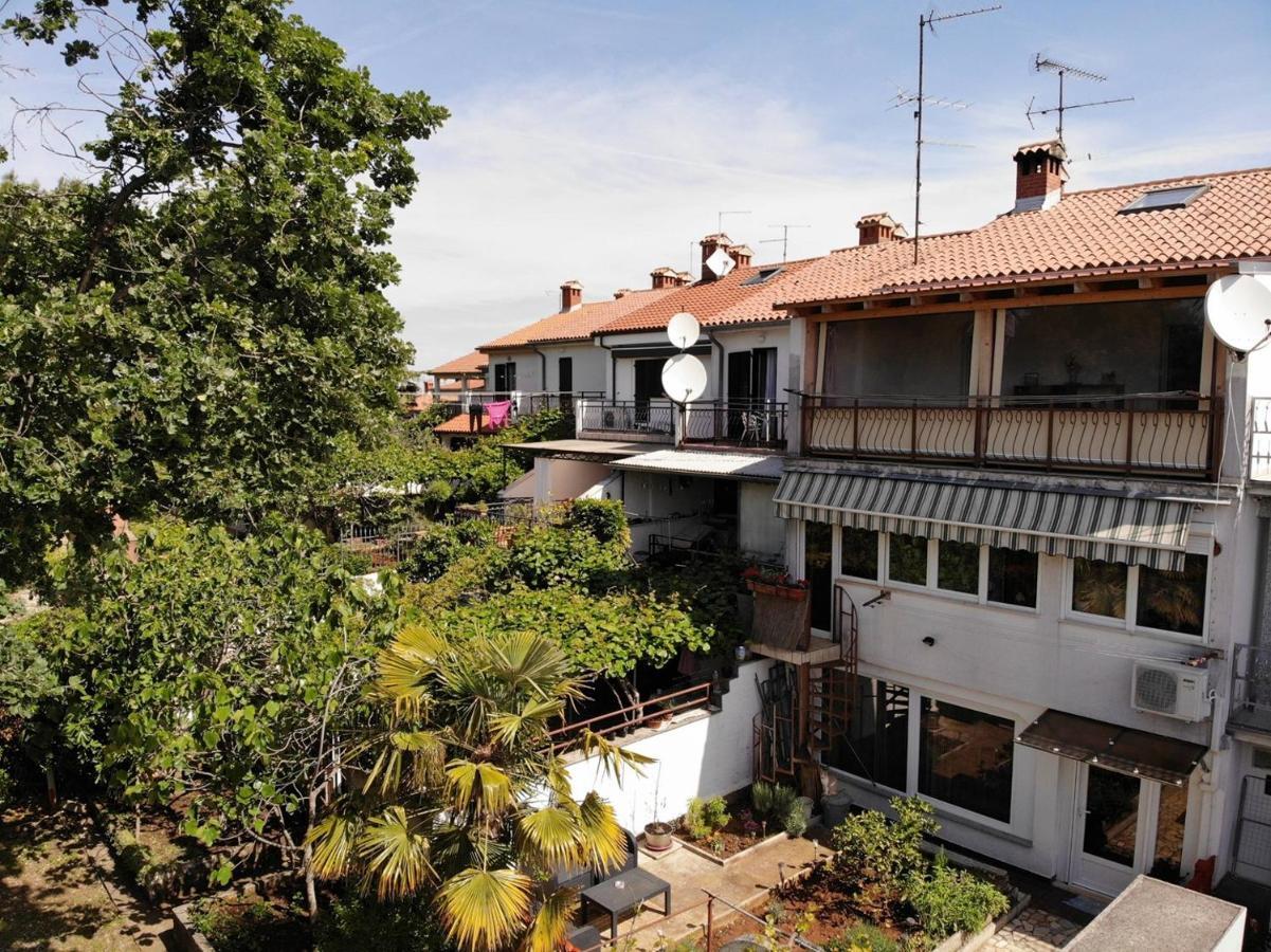 Apartments Porec Beach Area Simo Екстериор снимка