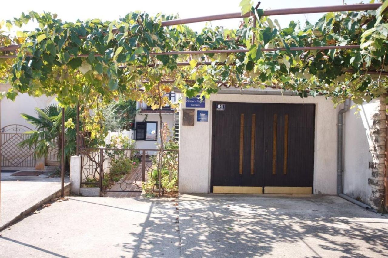 Apartments Porec Beach Area Simo Екстериор снимка
