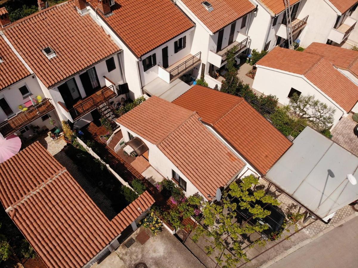 Apartments Porec Beach Area Simo Екстериор снимка